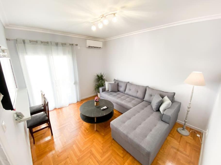 6Th Floor Apartment In Victoria Square Atény Exteriér fotografie